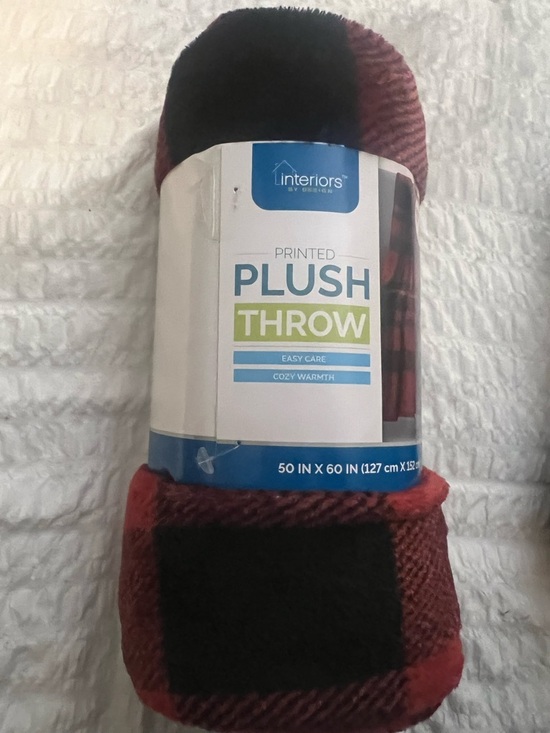 Accessories - Interiors Printed Plush Throw - Red & Black Buffalo Plaid